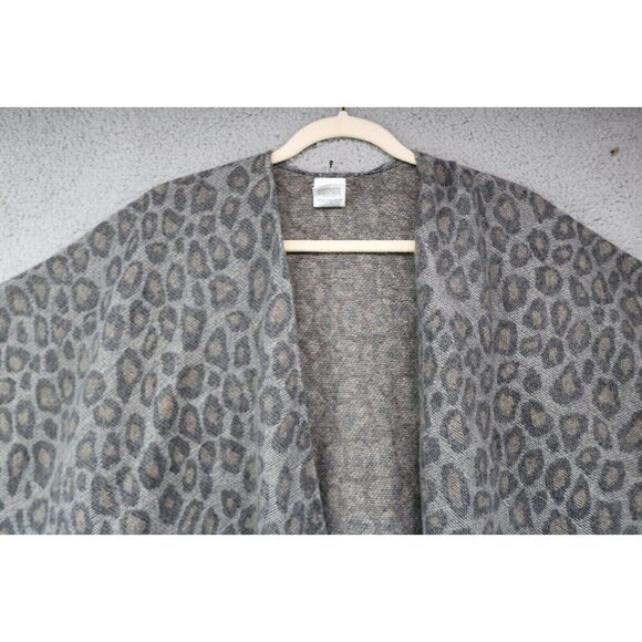 Woolrich One Size Soft Leopard Fringed Shawl-Soft & Cozy - Picture 6 of 14